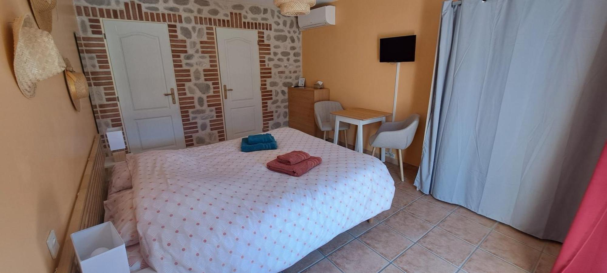 Mas Cairou Bed & Breakfast Sorede Luaran gambar